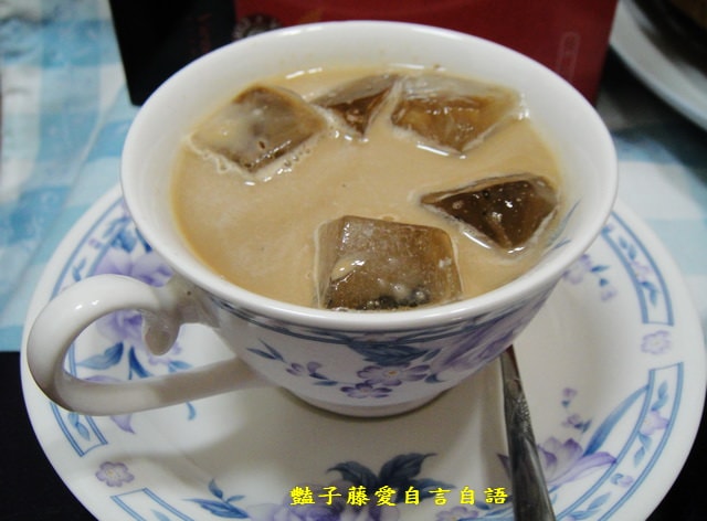 茶飲好味＆維也納英式紅茶拿鐵。三合一的極品即溶奶茶【豔子藤美食嚐鮮試吃報告】(開心得獎感謝小編青睞)