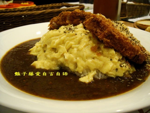 Demi House日式洋食館．超強手工漢堡排+起司豬排咖哩蛋包飯【豔子藤就是愛美食】