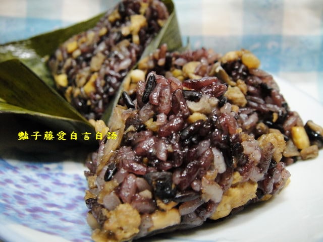 煮食麵點＆花東粽穀。十穀元氣粽黃金起司粽龍粽禮盒【豔子藤美食嚐鮮試吃報告】