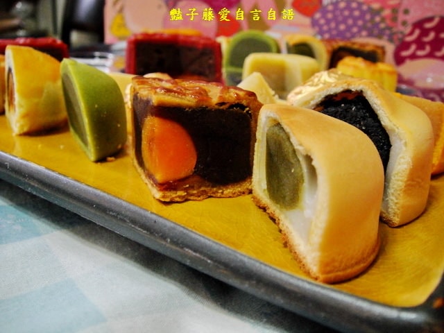 星球月餅之美味探險。2013金格采吟月中秋禮盒【豔子藤美食嚐鮮試吃報告】