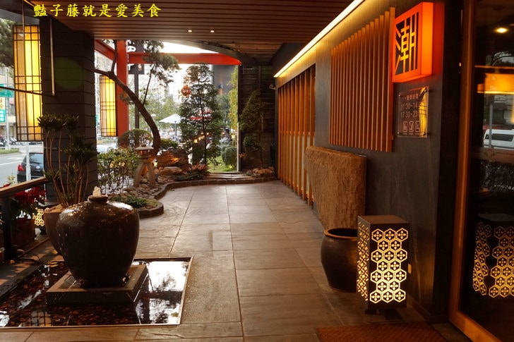 【潮鍋本家鍋物料理】台中市公益路美食.大滿貫海陸鴛鴦鍋.雙味壽喜燒.浪漫火烤兩吃.豔子藤美食地圖