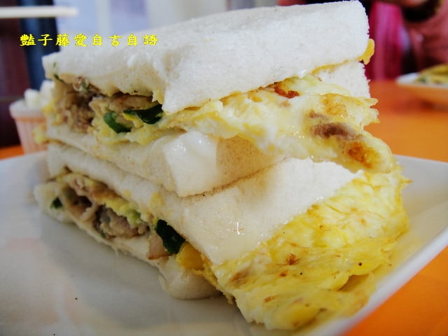 台中早午餐天味早餐。豆漿紅茶和雪花肉蛋餅的絕佳組合【豔子藤就是愛美食】登上聯合新聞網首頁