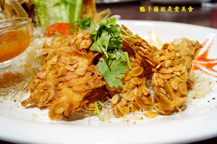 【東街日式料理民生店】新竹美食平價日式料理．咖哩螃蟹．鮑魚荒煮．嚴選合菜料理．超值又豪邁