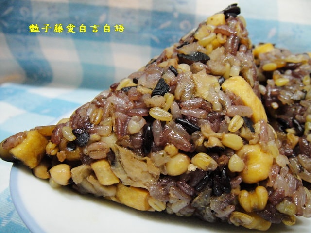 煮食麵點＆花東粽穀。十穀元氣粽黃金起司粽龍粽禮盒【豔子藤美食嚐鮮試吃報告】