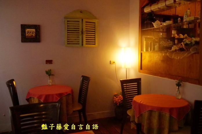 台中異國料理琵央卡義式餐廳．巷弄中的美食【豔子藤就是愛美食】