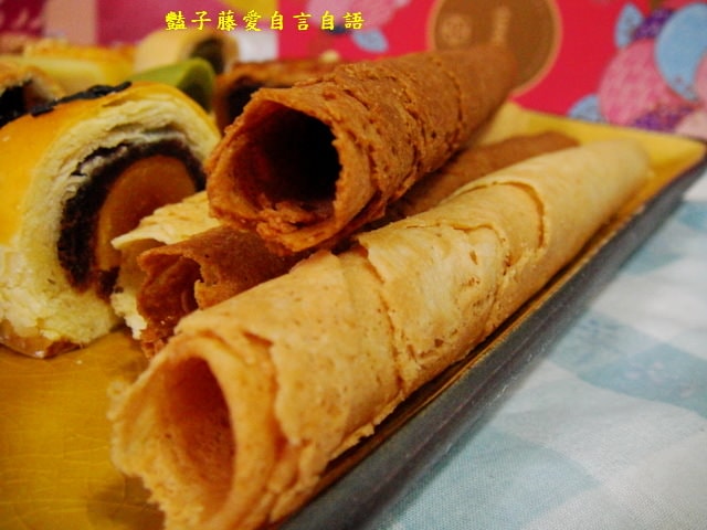 星球月餅之美味探險。2013金格采吟月中秋禮盒【豔子藤美食嚐鮮試吃報告】