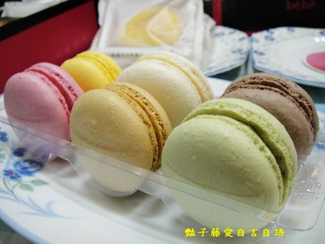 甜食糕點＆金格法式馬卡龍彌月禮盒。尊寵我的小寶貝雙層禮盒【豔子藤美食嚐鮮試吃報告】