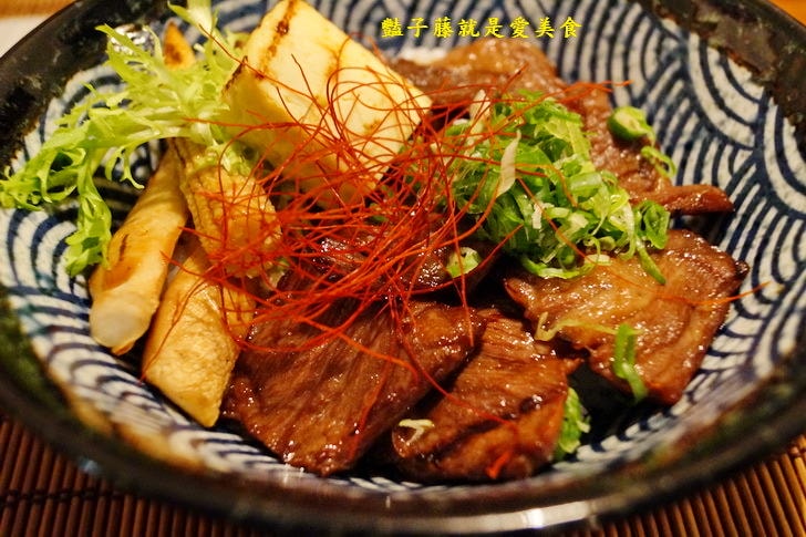 【大叔丼食．和食丼物】新竹日式料理.巷弄裡的好吃丼飯.大叔秘製犇牛丼.豪華版大叔將軍丼