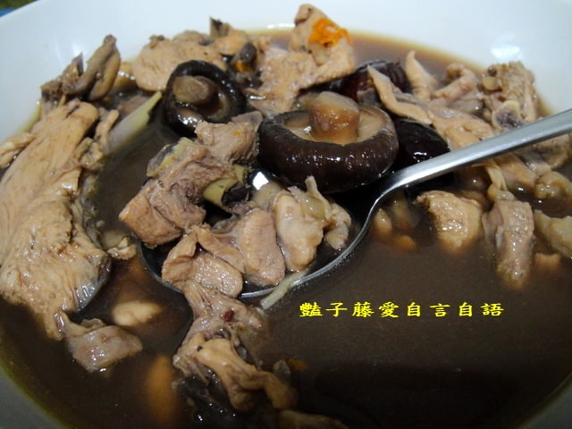 元進莊十全雞人蔘烏骨雞湯暖身美味大推薦【豔子藤美食嚐鮮試吃報告】