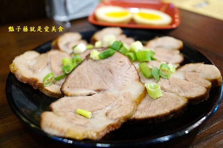 【鹿兒島拉麵火鍋專門店】豐原廟東小吃美食．豐原平價好吃拉麵．台灣口味相撲拉麵．誰來挑戰？