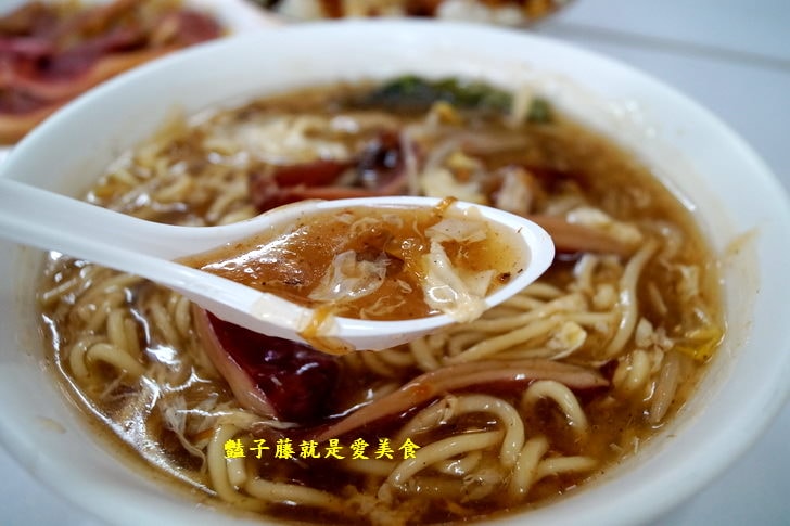 【大雅正統魷魚羹羊肉羮】台中大雅在地小吃．食尚玩家報導台灣小吃．羊肉炒飯與魷魚羹和肉角飯是人氣招牌