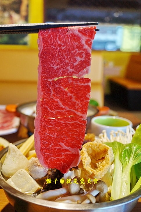 【肉多多火鍋】台中暴龍級火鍋第一品牌.挑戰肉食主義者大胃王.噶瑪蘭盤克夏優選豚美味意難忘／豔子藤