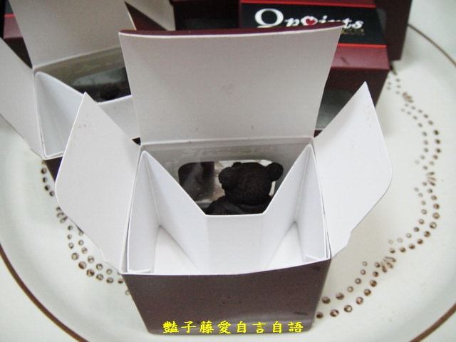 甜食糕點＆愛上巧克力Ｑpoints熊家族情人節禮盒。可愛到不行【豔子藤美食嚐鮮試吃報告】