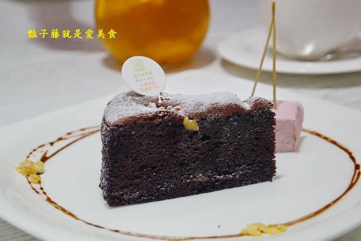 【台中梨子咖啡館】臺中音樂美食餐廳.碳烤頂級肋眼牛排.酥烤德國豬腳.關東風壽喜燒.崇德店得饗主宴