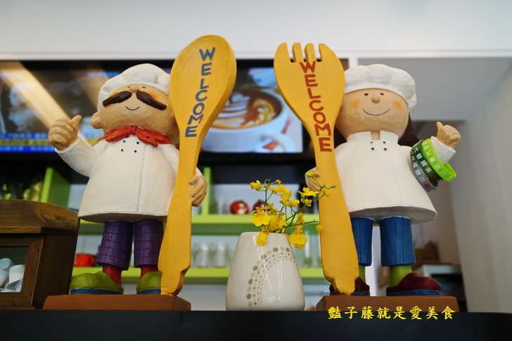 幸福好食咖啡Homecafe．美食料理法式香料雞腿排與人間有愛流浪動物認養餐廳