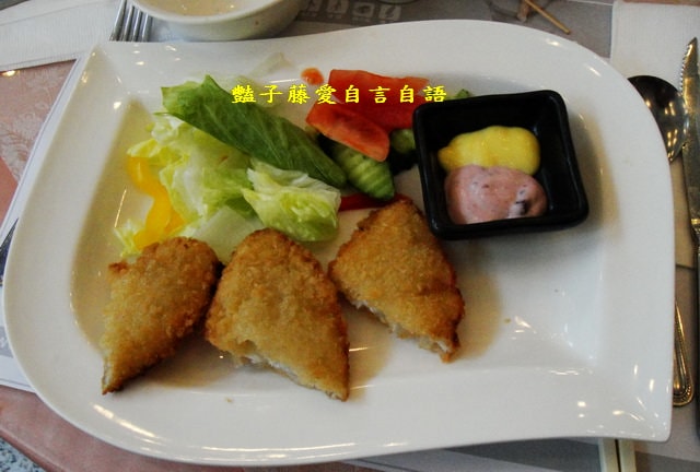 統一渡假村谷關溫泉養生會館松饕樓。日式溫泉套餐蒲燒雞腿排+和風香酥魚排+下午茶【豔子藤就是愛美食】