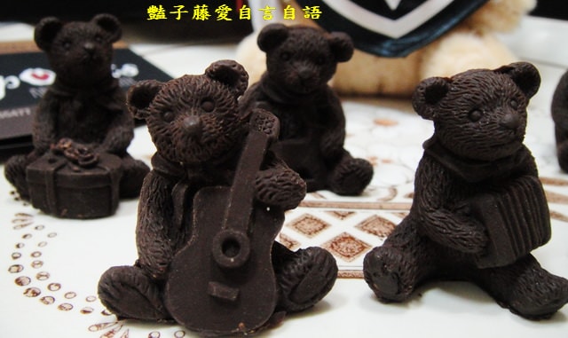 甜食糕點＆愛上巧克力Ｑpoints熊家族情人節禮盒。可愛到不行【豔子藤美食嚐鮮試吃報告】