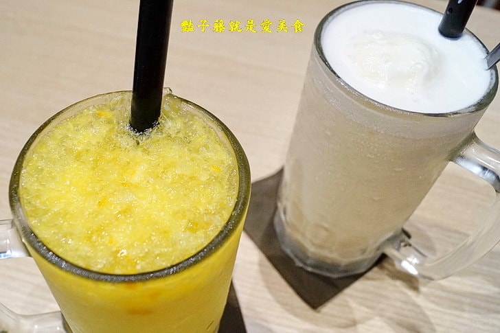 【光蠟樹喫茶館】酥炸軟殼蟹日式人氣招牌．壽喜松阪超下飯料理．香蕉巧克力冰淇淋金磚好吃到不行