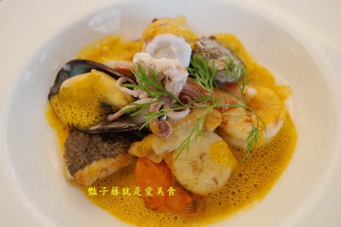 台中法式料理主菜馬賽燴海鮮．連甜點都很棒的夏蒙法式小館【豔子藤就是愛美食】