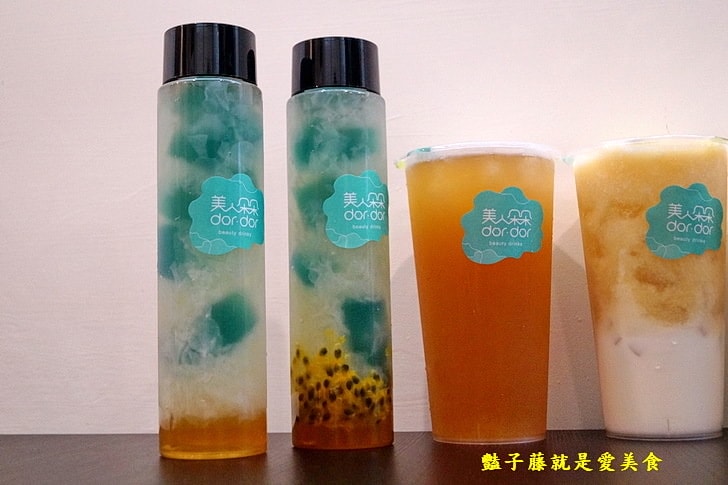 【美人朵朵膠原飲品專賣】台中美食.無敵厚切日式豬排湯咖哩.香烤雞腿南洋風.夢幻寶石素燕窩大推