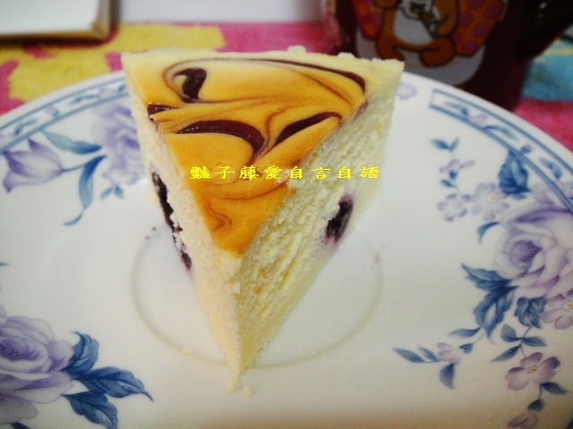 甜食糕點＆起士公爵鄉村藍莓乳酪蛋糕。難以抗拒的幸福滿足【豔子藤美食嚐鮮試吃報告】