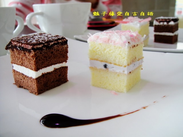 台中異國美食＆日光．郡美味饗宴燒烤香草豬肋排+鄉村香料烤春雞【豔子藤就是愛美食】