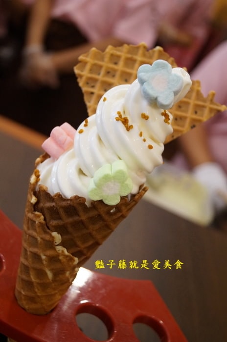 巴部屋鮮奶蜂蜜甜筒霜淇淋．臺中市好禮必敗團購美食．叭噗的幸福滋味【豔子藤就是愛美食】