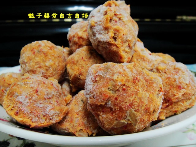 煲炖湯品＆活叻小丸子。三鮮貢丸+芋頭貢丸+泡菜貢丸爆汁超好吃【豔子藤美食嚐鮮試吃報告】