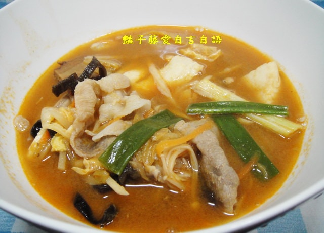 煲炖湯品＆葵果泰式酸辣湯。異國美食方便煮【豔子藤美食嚐鮮試吃報告】(開心得獎~葵果部落格徵文)