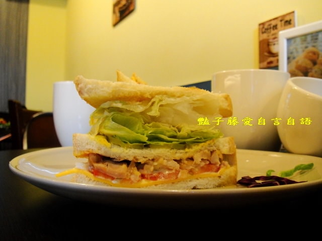 焗烤德式腸雞蛋糕大推．大坡咖啡館【豔子藤就是愛美食】