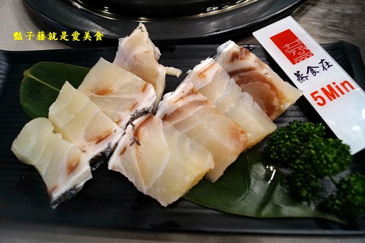 【蒸食在台中美食婚宴會館】台中南屯區海鮮餐廳.原味蒸活海鮮.雙龍蝦與海中王肥豬蝦.粥底依然是精華之所在