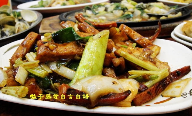 大慶麵食館。美味就用玉米濃湯和豬肝湯決勝負【豔子藤就是愛美食】感謝推薦登上聯合新聞網首頁