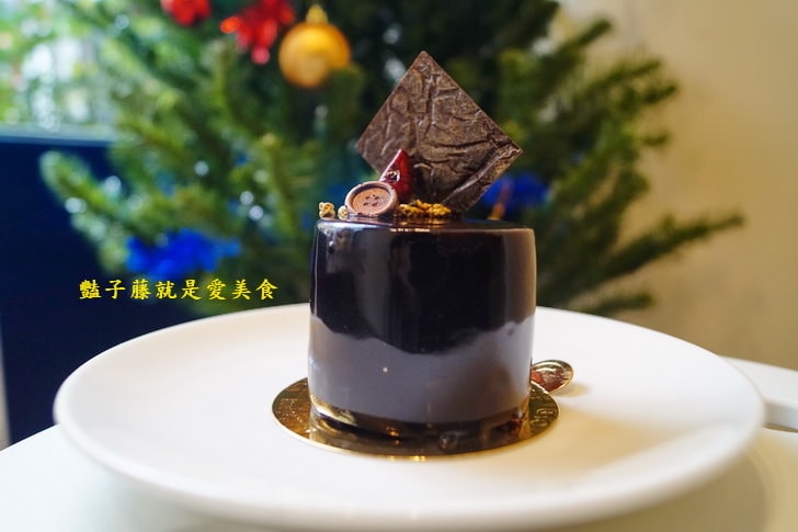 【甜忌廉】台中下午茶．香港師傅甜點店．巷弄隱藏的幸福甜心．豔子藤就是愛美食