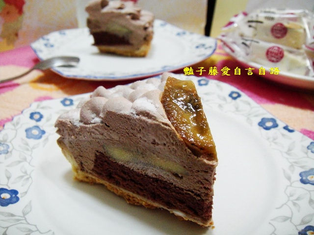 甜食糕點＆拉米爾法式烘焙夢工場。香蕉巧克力牛乳派和超濃牛乳牛軋糖的幸福之味【豔子藤美食嚐鮮試吃報告】