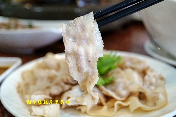 【大祥海鮮屋】台灣美食道地客家菜.台中西屯區美食.客家盆菜很經典.梅干扣肉與魚脯燜豆腐好吃又下飯