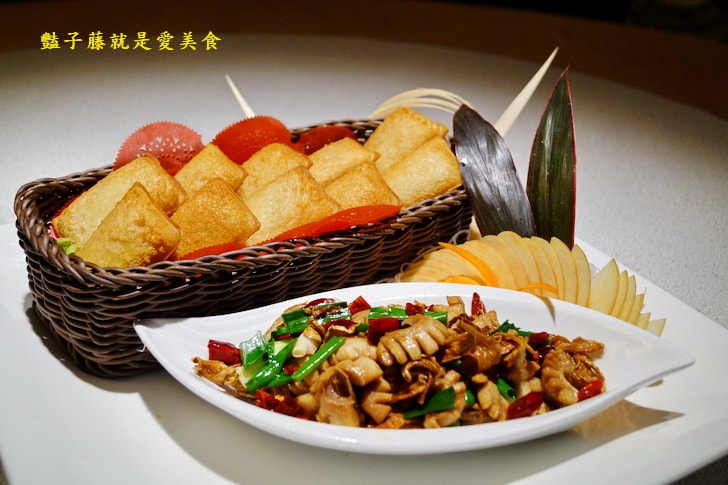 台中美食北海岸海鮮餐廳．烏金報到．黑潮烏魚大餐季節限定【豔子藤就是愛美食】