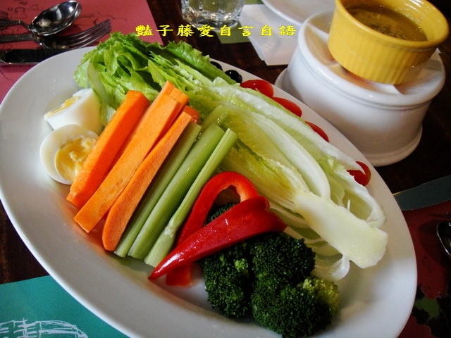 美味盡在k2小蝸牛廚房．四種起司的披薩傳統義大利慢食【豔子藤就是愛美食】