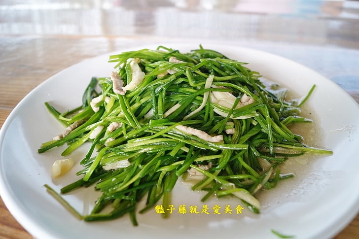 【慶東大閘蟹生態農場】秋蟹肥美.品嚐大閘蟹最佳賞味期.古早味爌肉肥嫩瘦Ｑ農家菜.兔兔天竺鼠可愛動物區