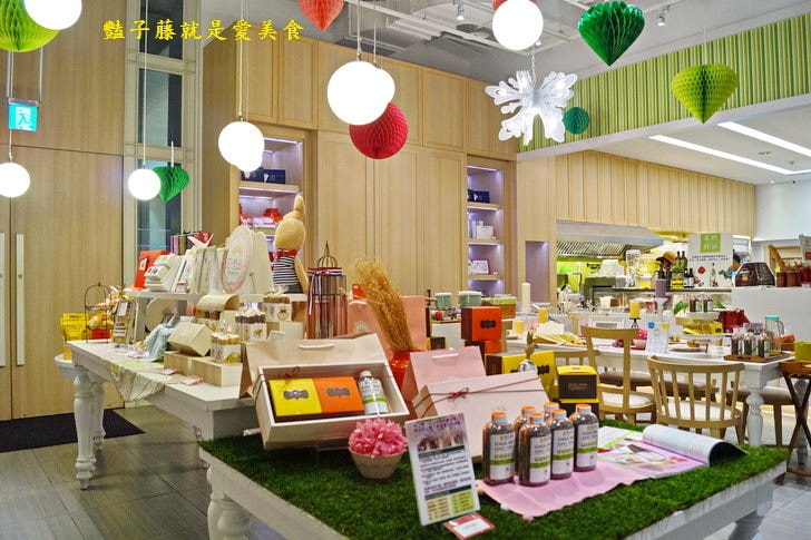 【台中梨子咖啡館】臺中音樂美食餐廳.碳烤頂級肋眼牛排.酥烤德國豬腳.關東風壽喜燒.崇德店得饗主宴
