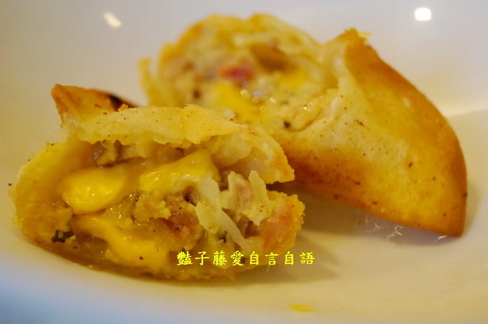 台中平價美食牛肉丼飯．凱撒盒子史上最Q起司米烏龍麵必吃推薦【豔子藤就是愛美食】