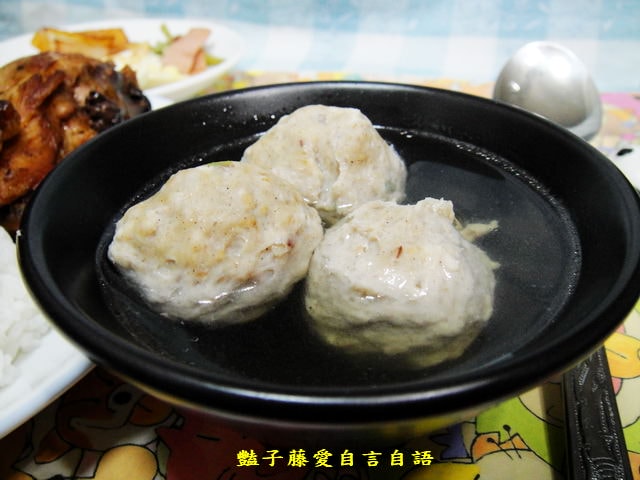 豔家廚房＆可樂雞腿。幸福飯桌【豔子藤就是愛美食】