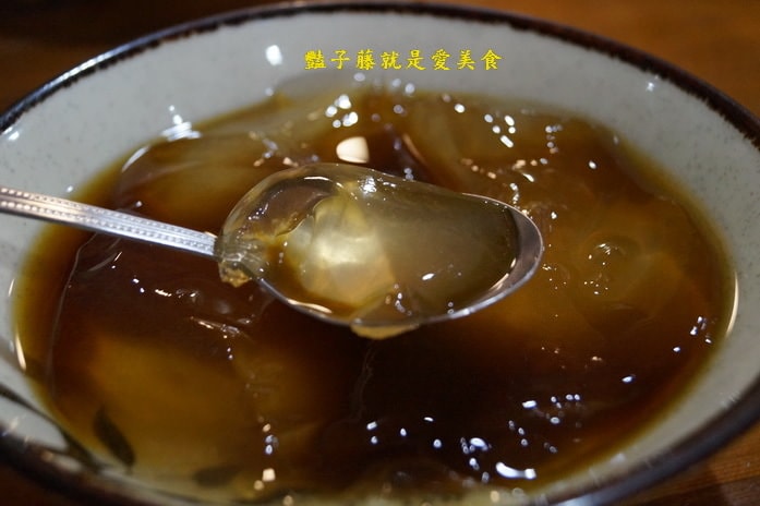 高雄美食寶來36號咖啡愛玉．酸梅愛玉冰清涼消暑【豔子藤就是愛美食】