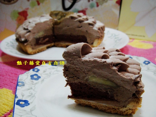 甜食糕點＆拉米爾法式烘焙夢工場。香蕉巧克力牛乳派和超濃牛乳牛軋糖的幸福之味【豔子藤美食嚐鮮試吃報告】