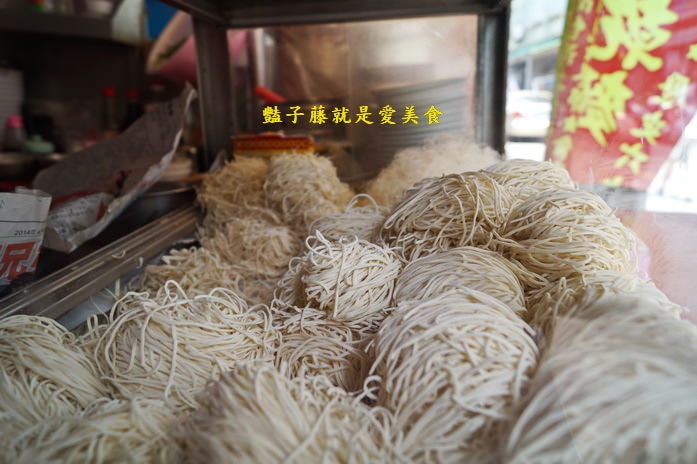 哈瑪星廟口正老牌汕頭麵．高雄代天宮廟邊在地小吃【豔子藤就是愛美食】登上聯合新聞網首頁