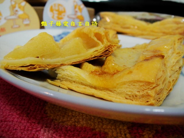 甜食糕點＆給我吃一口。稻香布朗尼+戚風蛋糕+幸福蘋果派+提拉米蘇+綜合奶酪【豔子藤美食嚐鮮試吃報告】