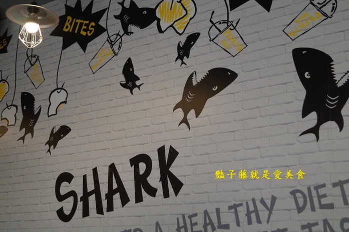 鯊魚咬吐司．就是愛芒果布丁吐司．香蕉巧克力叢林鬆餅誰受得了啊！【豔子藤就是愛美食】