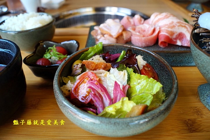 【義燒肉】新竹金山街美食.老爸現撈.岳父用心.義式日式創意商業午餐.甜點比利時蜂鳥冰淇淋與阿芋伯遊泰國