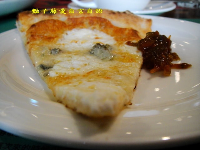 美味盡在k2小蝸牛廚房．四種起司的披薩傳統義大利慢食【豔子藤就是愛美食】