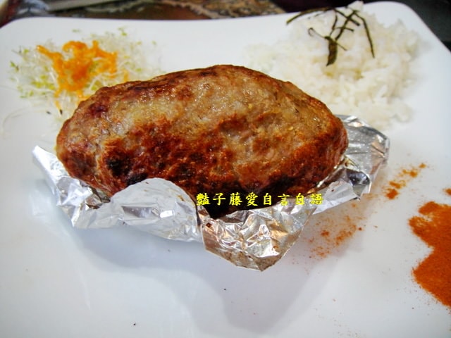 Oh My God 俄羅斯異國美食．烤肉串煨羊飯風味餐【豔子藤就是愛美食】