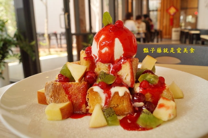【光蠟樹喫茶館】台中下午茶.QQ珍珠冰淇淋鬆餅.丹麥金磚吐司.奶蓋綠茶.抹茶綠拿鐵.豔子藤美食地圖